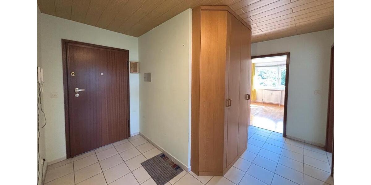 Hochparterre Stuttgart Mühlhausen - 1 Zimmer, 60 m&sup2;, 1.300&euro; | Angebot:25944193