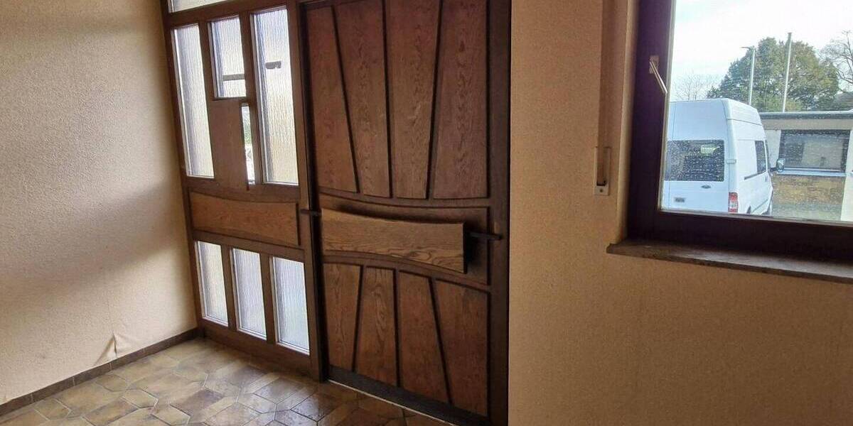 Einfamilienhaus Nürtingen Raidwangen - 9 Zimmer, 213 m&sup2;, 649.000&euro; | Angebot:25707777