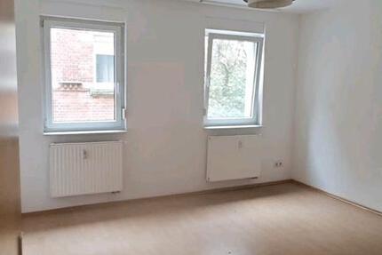 Wohnung Stuttgart Stuttgart-Süd - 20 Zimmer, 80 m&sup2;, 580&euro; | Angebot:26663431