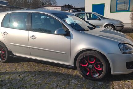 VW Golf 194.000 km 4.400 &euro; Mittelbrüden 71549
