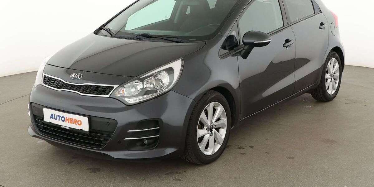 Kia Rio 98.053 km 9.190 &euro; Stuttgart 70195