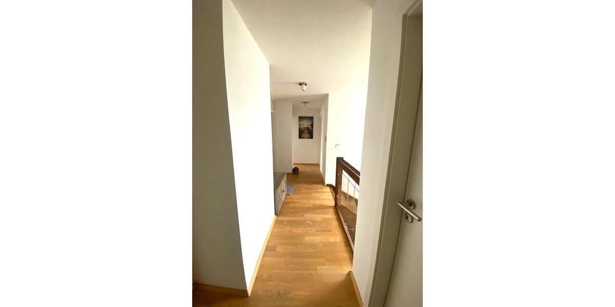 Maisonettenwohnung Wernau (Neckar) - 5 Zimmer, 180 m&sup2;, 2.160&euro; | Angebot:26035040
