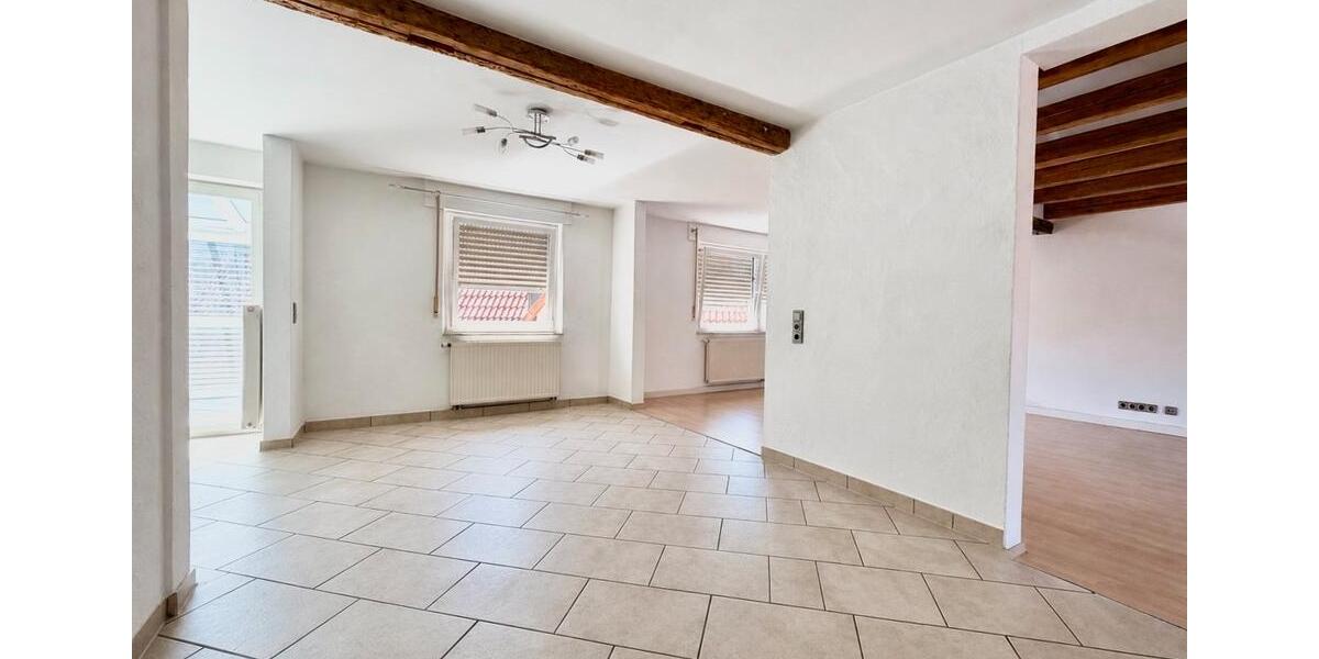 Etagenwohnung Sindelfingen - 3.5 Zimmer, 125 m&sup2;, 1.150&euro; | Angebot:27619223
