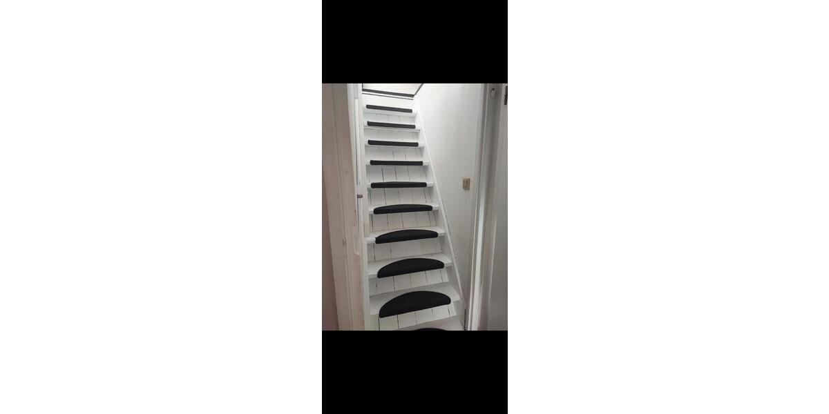 Dachgeschoßwohnung Stuttgart Feuerbach - 2.5 Zimmer, 60 m&sup2;, 840&euro; | Angebot:25120845