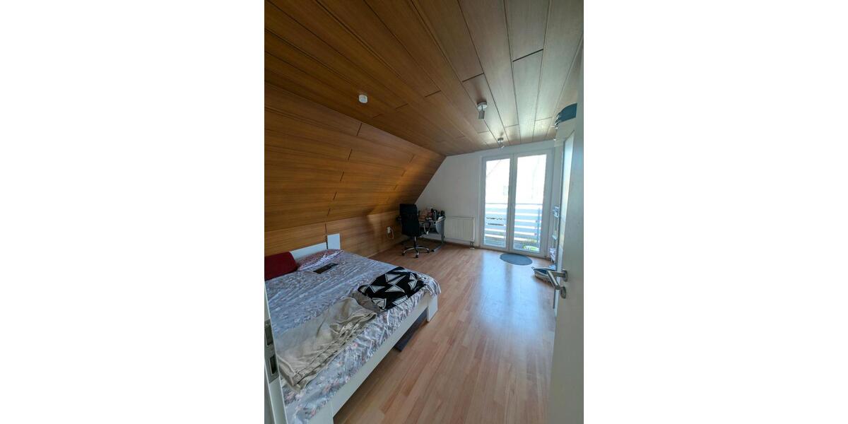 Erdgeschoßwohnung Stuttgart Mühlhausen - 1 Zimmer, 18 m&sup2;, 490&euro; | Angebot:25354022