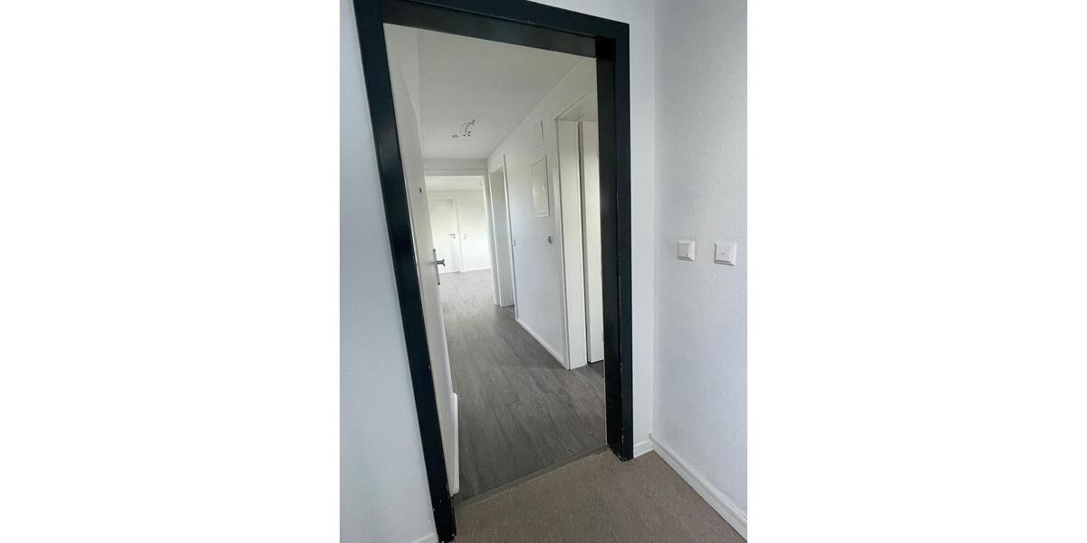 Dachgeschoßwohnung Stuttgart Bad Cannstatt - 2 Zimmer, 46 m&sup2;, 900&euro; | Angebot:24919549