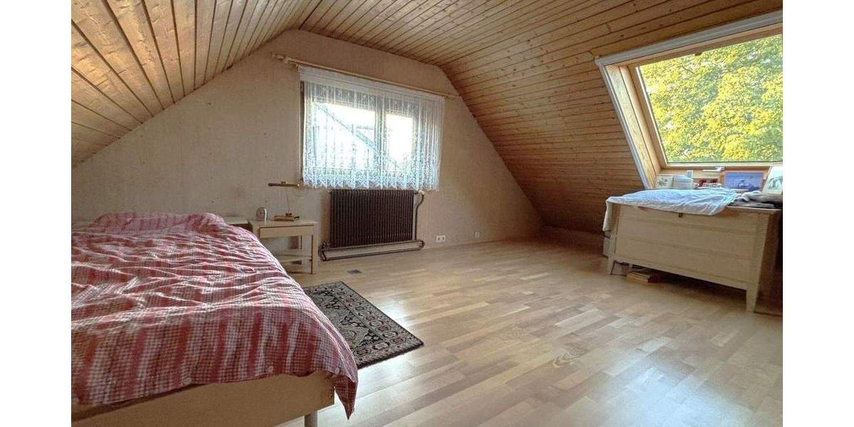 Einfamilienhaus Böblingen - 6 Zimmer, 196 m&sup2;, 895.000&euro; | Angebot:25733305