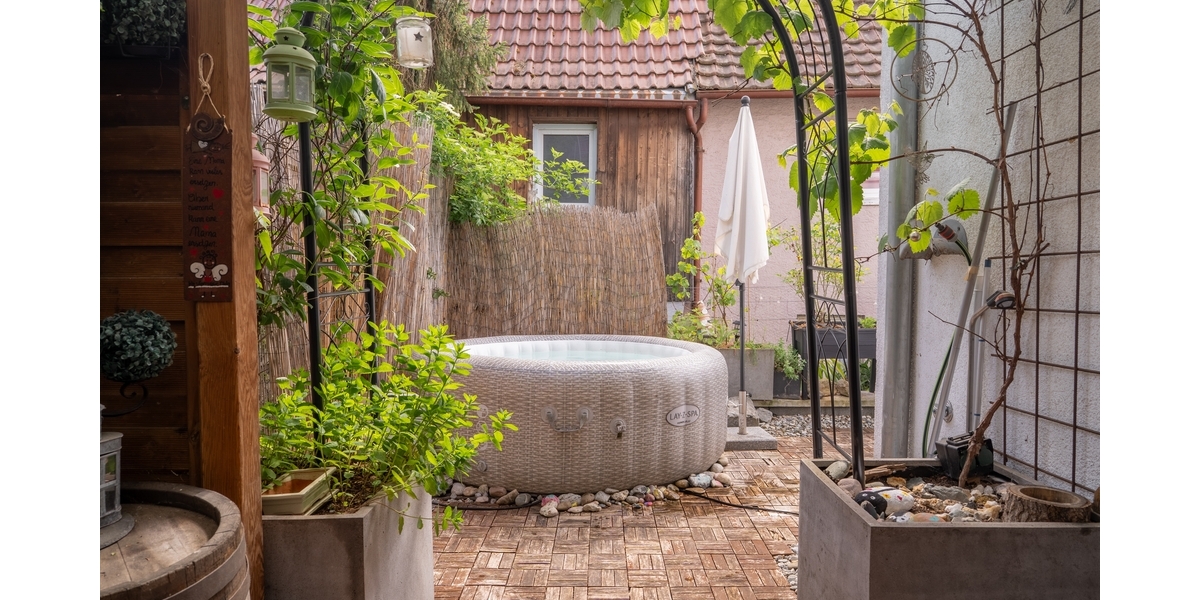 Großzügige Eckterrasse, Kamin & ruhiges Wohnen im 3-Familienhaus - 3.5 Remshalden | Angebot:27512031