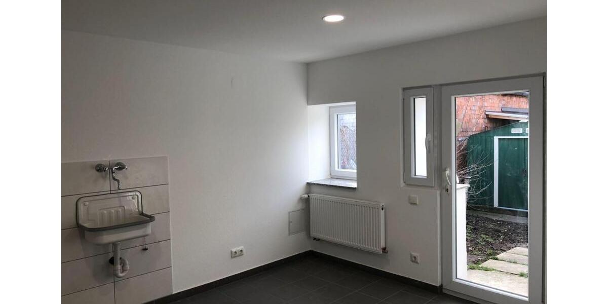 Reihenhaus Nürtingen - 5 Zimmer, 110 m&sup2;, 1.650&euro; | Angebot:25755130