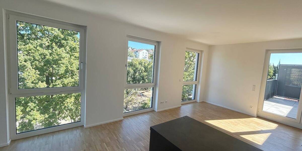 Etagenwohnung Stuttgart Untertürkheim - 3 Zimmer, 108 m&sup2;, 1.790&euro; | Angebot:25672146