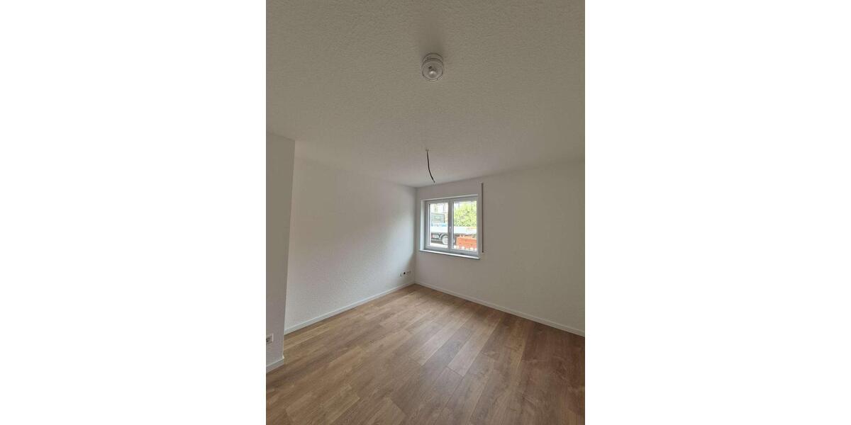 Erdgeschoßwohnung Vaihingen an der Enz - 3 Zimmer, 81 m&sup2;, 1.080&euro; | Angebot:22663618