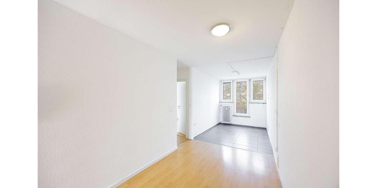 Etagenwohnung Ludwigsburg - 4 Zimmer, 83 m&sup2;, 1.100&euro; | Angebot:25720479