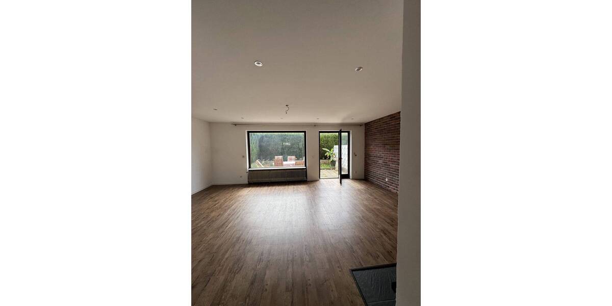 Doppelhaushälfte Kirchheim am Neckar - 5 Zimmer, 120 m&sup2;, 409.999&euro; | Angebot:25678438