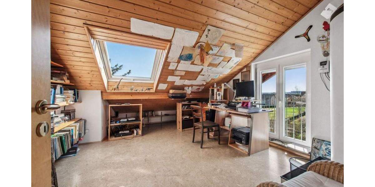 Mehrfamilienhaus, Wohnhaus Sachsenheim / Kleinsachsenheim Kleinsachsenheim - 8 Zimmer, 244 m&sup2;, 668.000&euro; | Angebot:25746121