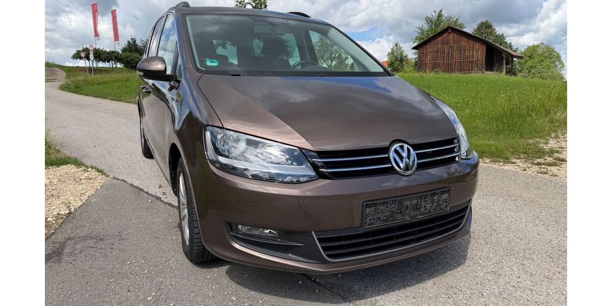 VW Sharan 153.943 km 9.999 &euro; Uhingen 73066
