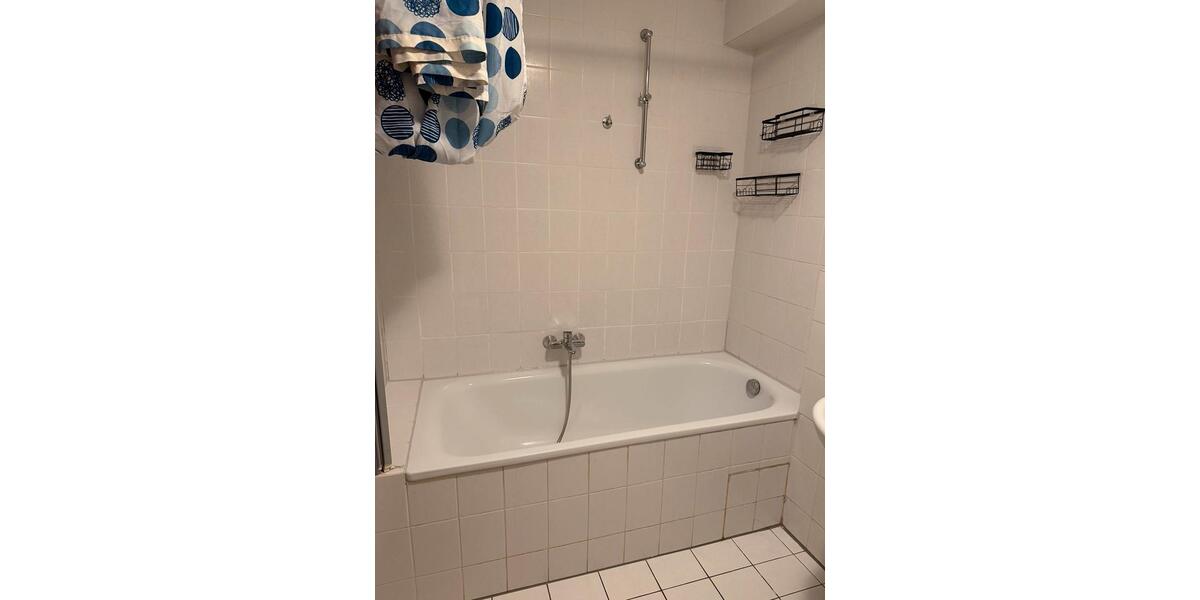 Erdgeschoßwohnung Stuttgart Bad Cannstatt - 3 Zimmer, 75 m&sup2;, 1.100&euro; | Angebot:27581822