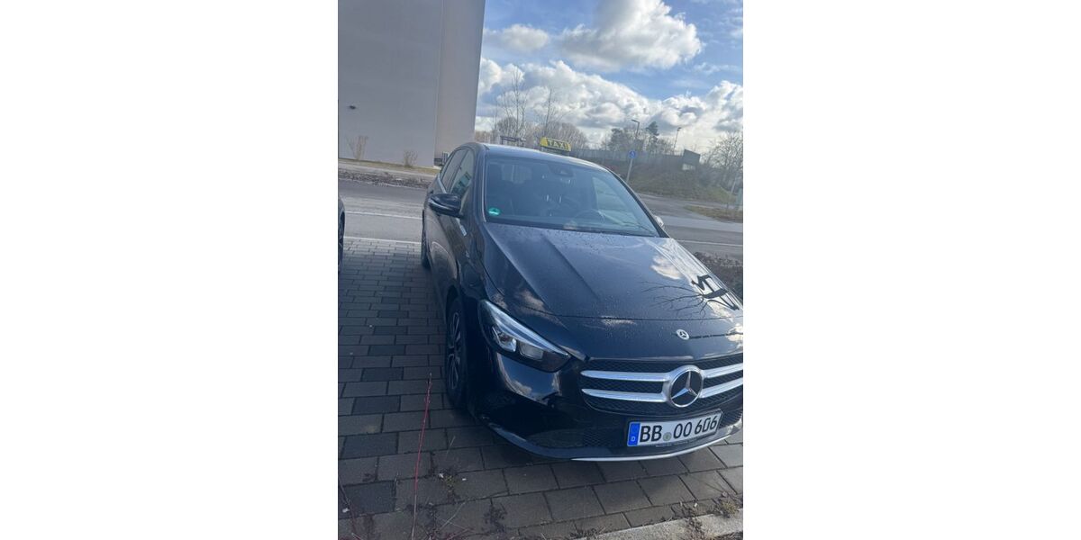 Mercedes-Benz B 180 219.000 km 11.800 &euro; Sindelfingen 71069