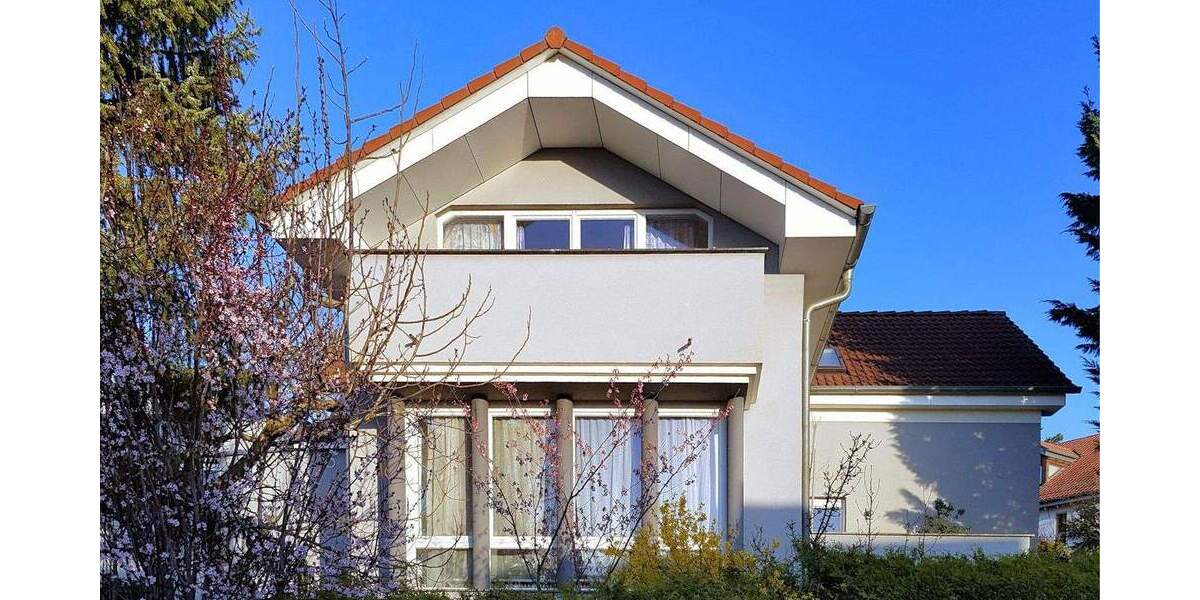 Einfamilienhaus Weissach-Flacht / Kreis Böblingen Flacht - 9 Zimmer, 283 m&sup2;, 849.000&euro; | Angebot:25720608