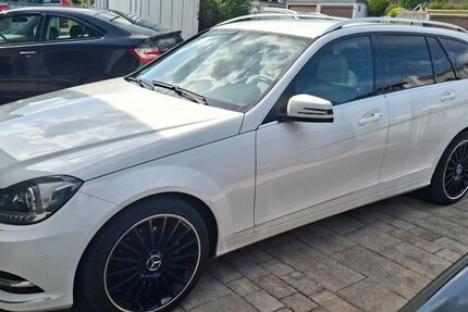 Mercedes-Benz C 250 128.000 km 13.600 &euro; Plochingen 73207