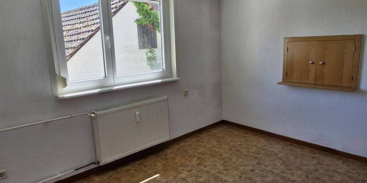 Einfamilienhaus Börtlingen - 9 Zimmer, 227 m&sup2;, 385.000&euro; | Angebot:25802742