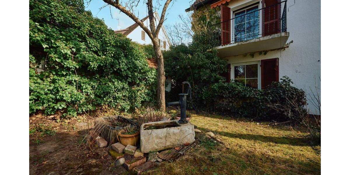 Einfamilienhaus Böblingen - 8 Zimmer, 162 m&sup2;, 648.500&euro; | Angebot:25676168