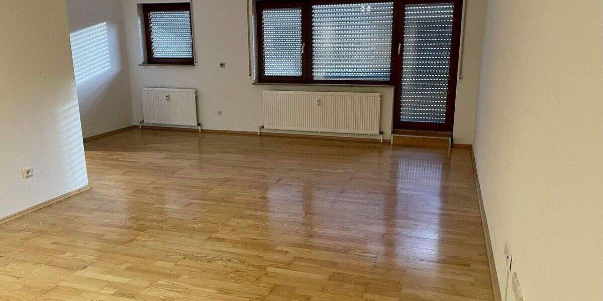 Etagenwohnung Esslingen am Neckar Krummenacker - 2 Zimmer, 64 m&sup2;, 250.000&euro; | Angebot:25823688