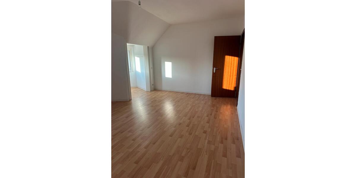 Etagenwohnung Göppingen - 3 Zimmer, 83 m&sup2;, 955&euro; | Angebot:25396840