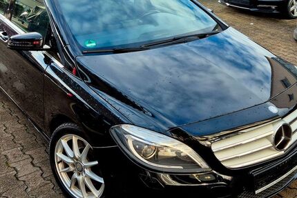 Mercedes-Benz B 250 98.230 km 14.950 &euro; Stuttgart 70435