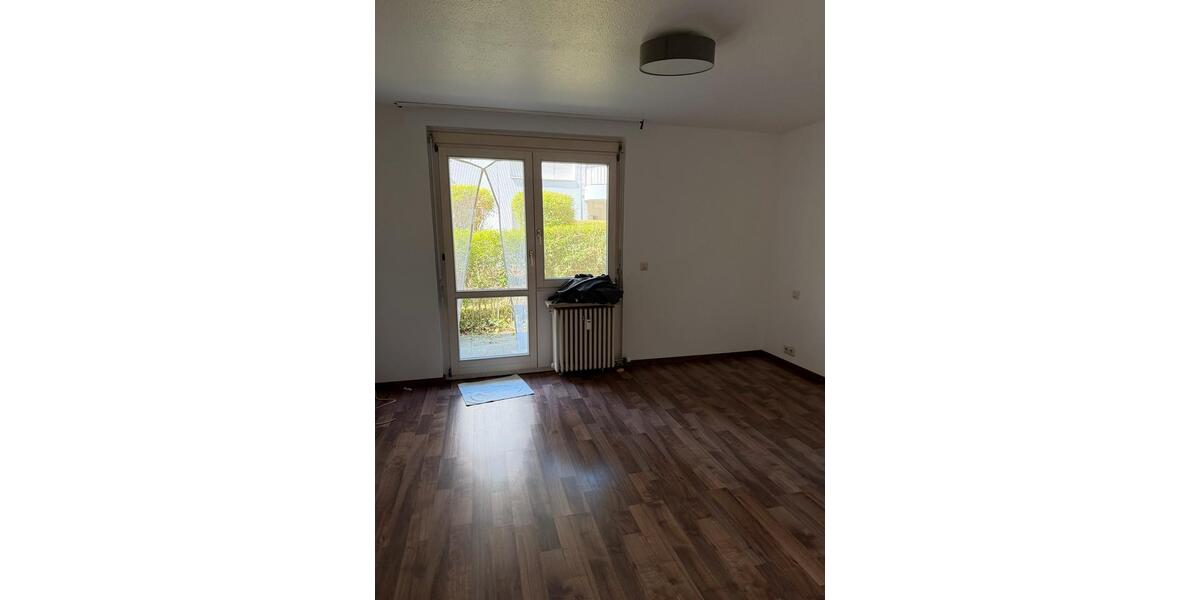 Erdgeschoßwohnung Stuttgart Bad Cannstatt - 3 Zimmer, 75 m&sup2;, 1.100&euro; | Angebot:27581822