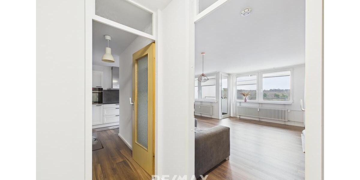 Etagenwohnung Sindelfingen Eichholz - 3 Zimmer, 86 m&sup2;, 1.300&euro; | Angebot:25812803