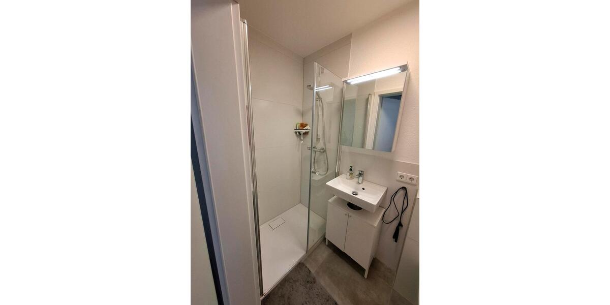 Erdgeschoßwohnung Ditzingen - 1.5 Zimmer, 34 m&sup2;, 660&euro; | Angebot:25960832