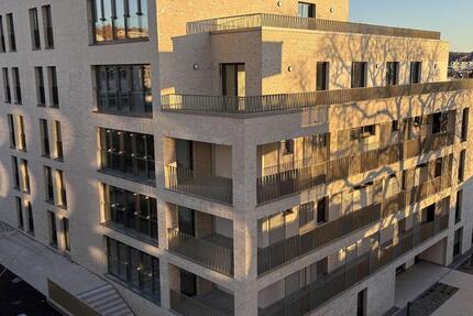 Wohnung Leonberg - 3 Zimmer, 83 m&sup2;, 1.551&euro; | Angebot:23644757