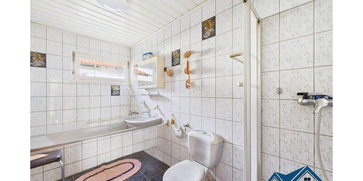 Einfamilienhaus Hattenhofen - 6 Zimmer, 176 m&sup2;, 399.000&euro; | Angebot:25737992