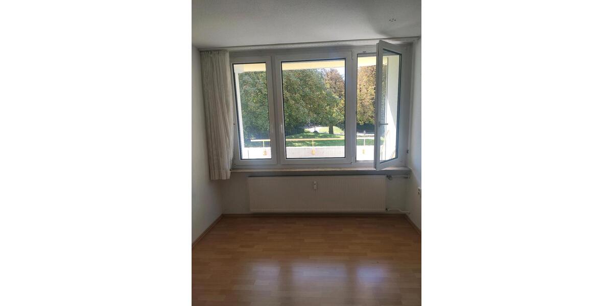 Etagenwohnung Ludwigsburg - 4.5 Zimmer, 95 m&sup2;, 299.900&euro; | Angebot:24709928
