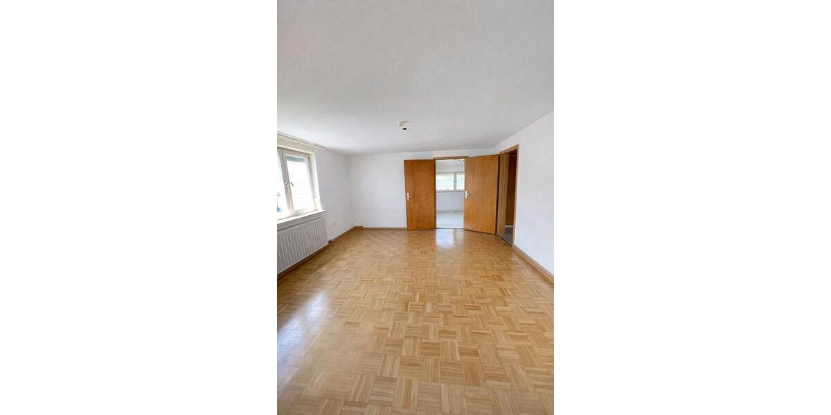 Dachgeschoßwohnung Oberstenfeld - 3 Zimmer, 72 m&sup2;, 1.000&euro; | Angebot:25781832