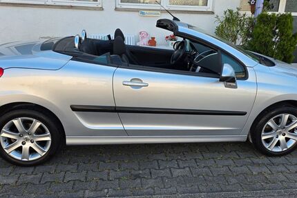 Peugeot 207 52.000 km 5.998 &euro; Winterbach 73650