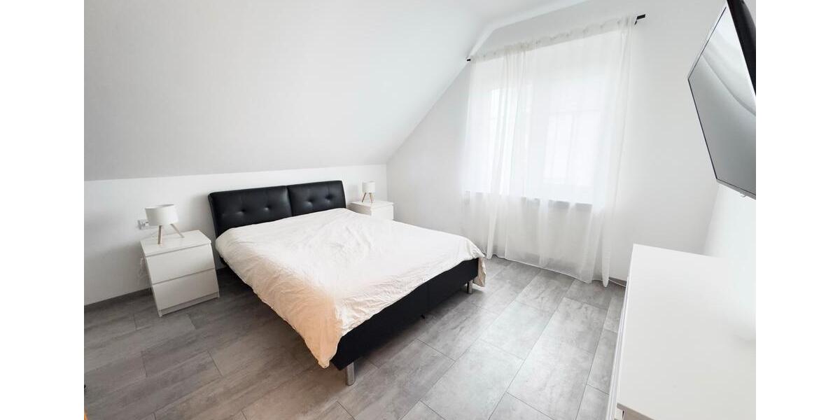 Dachgeschoßwohnung Vaihingen an der Enz - 3 Zimmer, 99 m&sup2;, 1.350&euro; | Angebot:25055327