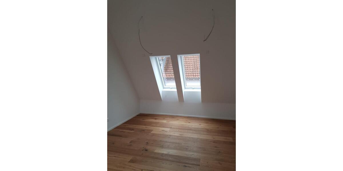 Maisonettenwohnung Schwieberdingen - 4 Zimmer, 140 m&sup2;, 1.999&euro; | Angebot:25923480