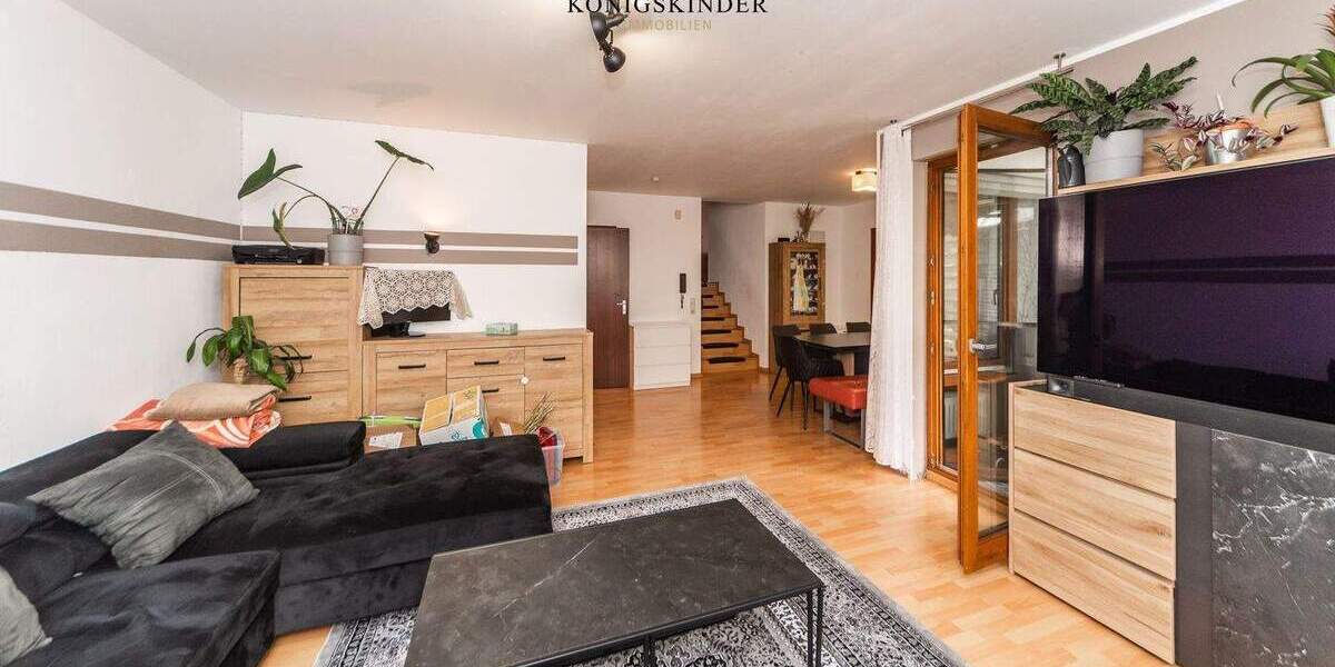 Etagenwohnung Freiberg am Neckar Heutingsheim - 4 Zimmer, 104 m&sup2;, 397.000&euro; | Angebot:25669351