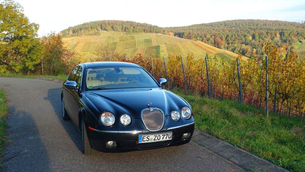 Jaguar S-Type 98.500 km 13.000 &euro; ESSLINGEN AM NECKAR 73730