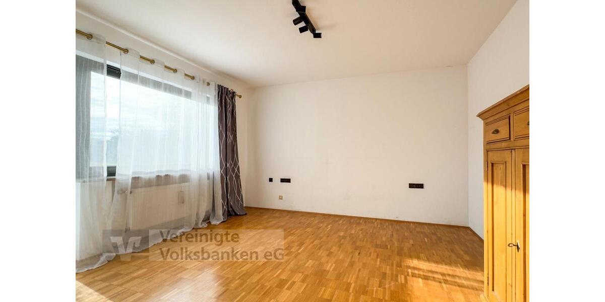 Erdgeschoßwohnung Sindelfingen Eichholz - 3.5 Zimmer, 142 m&sup2;, 2.280&euro; | Angebot:24878024