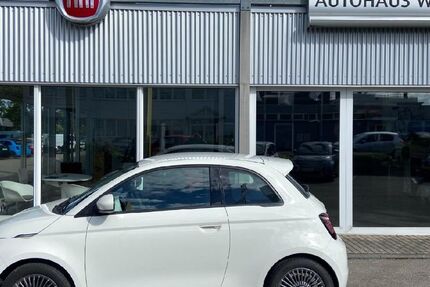 Fiat 500e 10.950 km 24.450 &euro; Asperg 71679
