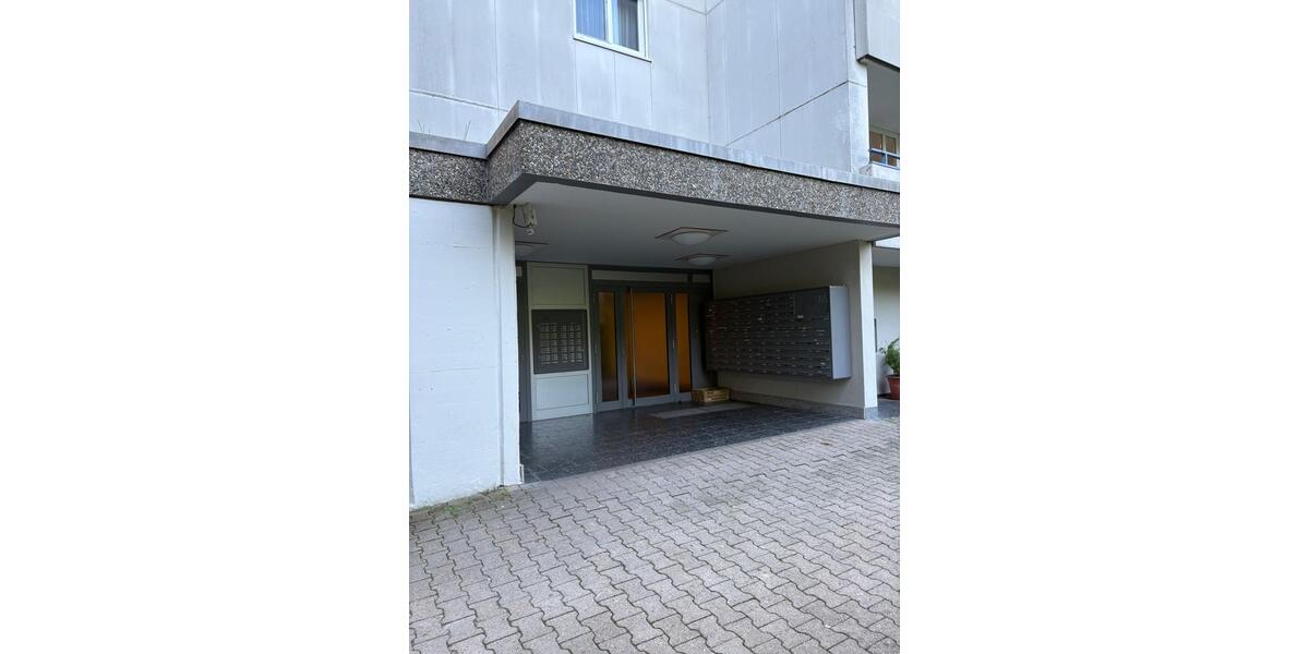 Etagenwohnung Stuttgart Bad Cannstatt - 3 Zimmer, 64 m&sup2;, 280.000&euro; | Angebot:26680971