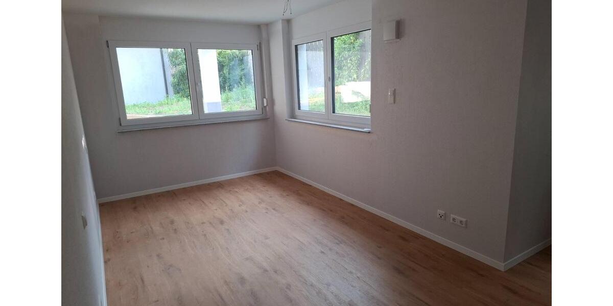 Etagenwohnung Leonberg - 3 Zimmer, 104 m&sup2;, 1.600&euro; | Angebot:26648296