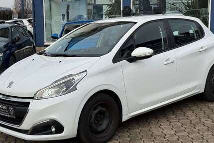 Peugeot 208 101.000 km 5.990 &euro; Nürtingen 72622