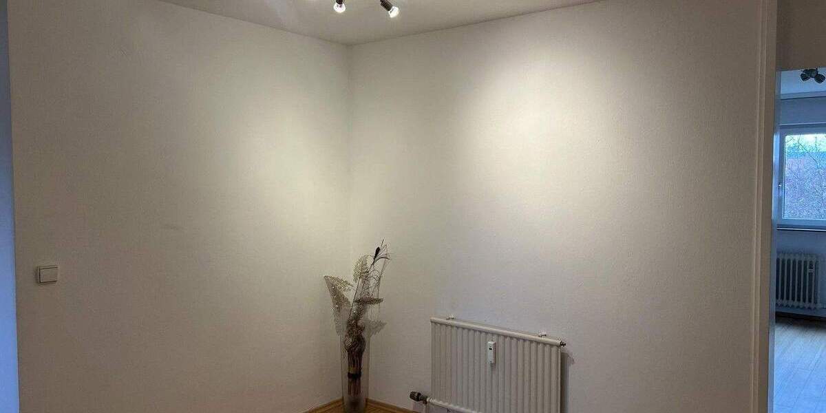 Etagenwohnung Stuttgart Möhringen - 3 Zimmer, 76 m&sup2;, 330.000&euro; | Angebot:25755946