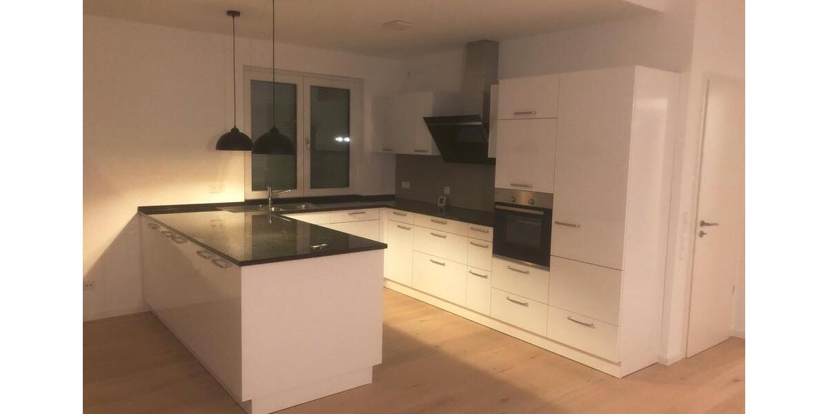 Bungalow Kirchheim am Neckar - 3 Zimmer, 115 m&sup2;, 1.720&euro; | Angebot:25917589
