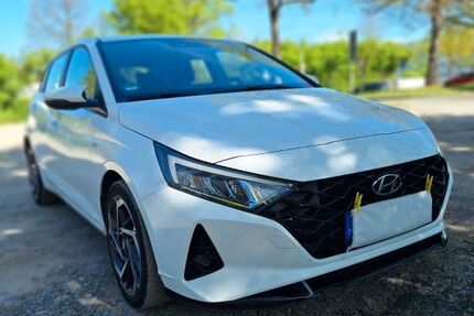 Hyundai i20 32.000 km 13.900 &euro; Weinstadt 71384