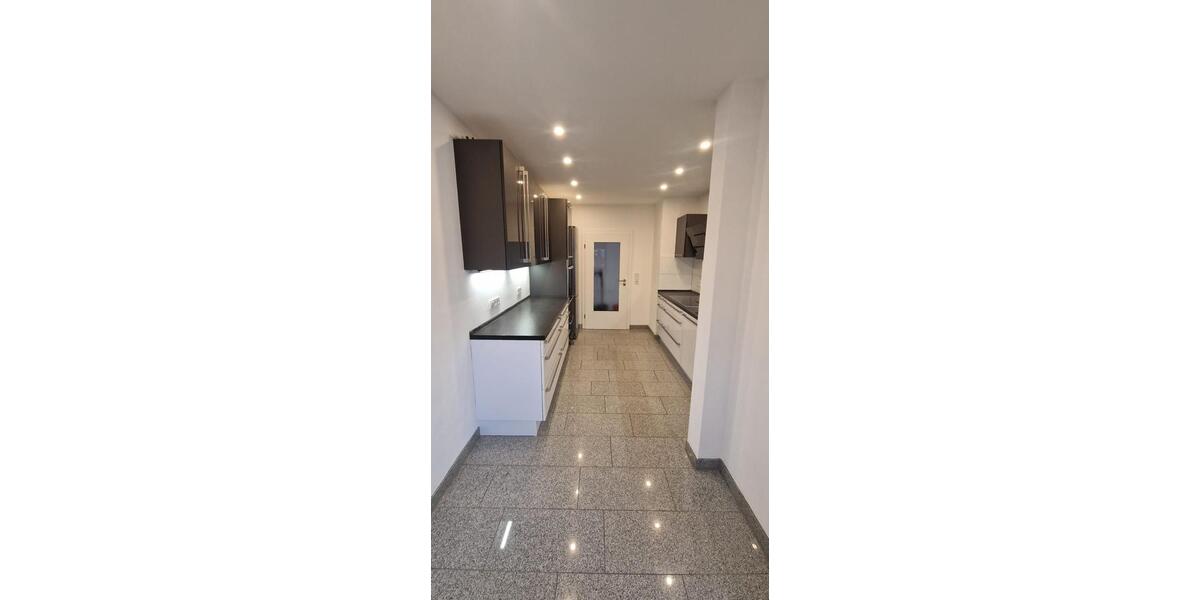 Etagenwohnung Stuttgart Zuffenhausen - 3 Zimmer, 84 m&sup2;, 1.000&euro; | Angebot:25953922