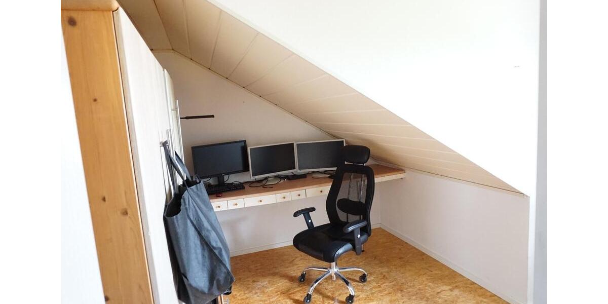 Dachgeschoßwohnung Löchgau - 3.5 Zimmer, 64 m&sup2;, 700&euro; | Angebot:26675104